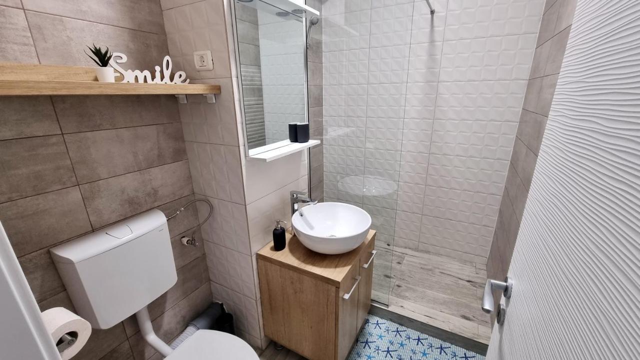 Cityapart 7 - Cazare In Mamaia Nord, Langa Plaja, Cu Vedere La Mare Năvodari Esterno foto